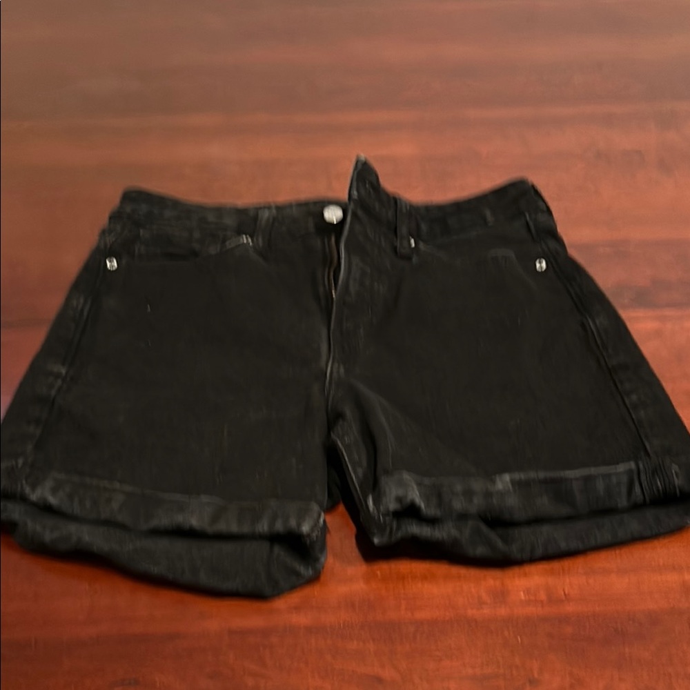 Old Navy Black Jean Shorts with Cuffed Hem
